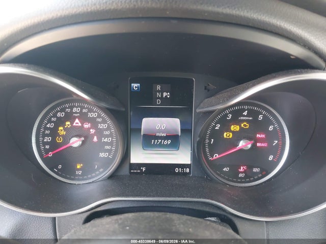 45338649 :رقم المزاد ، 55SWF4JB5HU220990 vin ، 2017 Mercedes-benz C 300 مزاد بيع