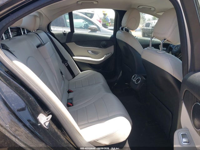 45338649 :رقم المزاد ، 55SWF4JB5HU220990 vin ، 2017 Mercedes-benz C 300 مزاد بيع