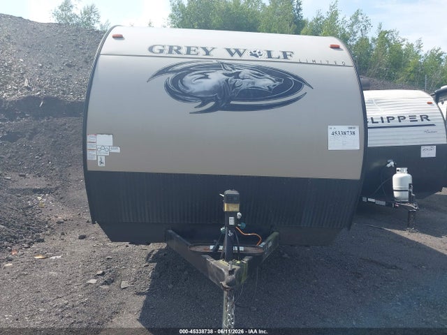2018 Forest River Cherokee Grey Wolf Limited 26rl Travel Trailer მანქანა იყიდება აუქციონზე, vin: 4X4TCKB29JK044528, აუქციონის ნომერი: 45338738