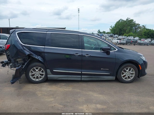 Продаж на аукціоні авто 2020 Chrysler Pacifica Touring L, vin: 2C4RC1BG9LR140525, номер лоту: 45338796