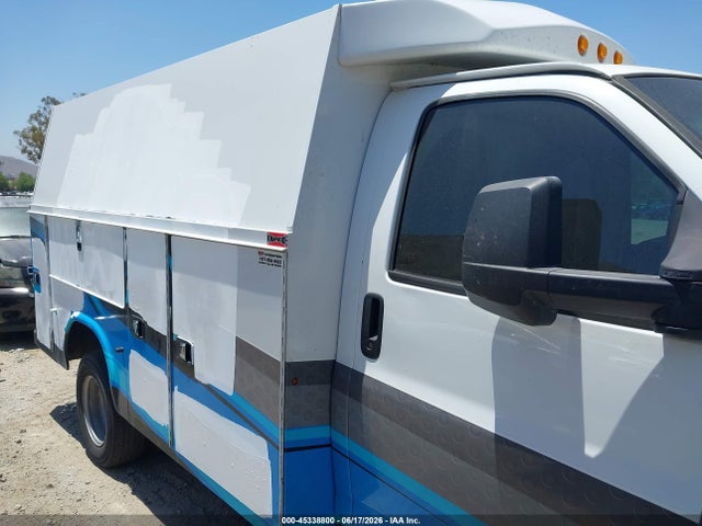 2015 Gmc Savana Cutaway 3500 მანქანა იყიდება აუქციონზე, vin: 1GD372CG2F1220512, აუქციონის ნომერი: 45338800