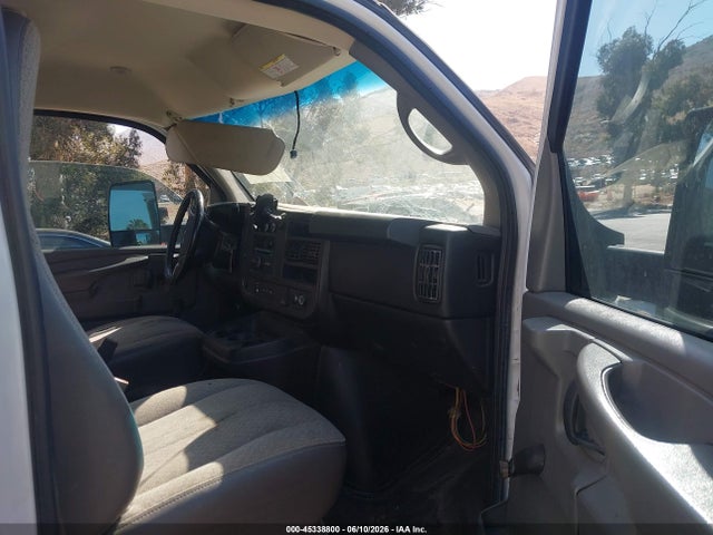 2015 Gmc Savana Cutaway 3500 მანქანა იყიდება აუქციონზე, vin: 1GD372CG2F1220512, აუქციონის ნომერი: 45338800