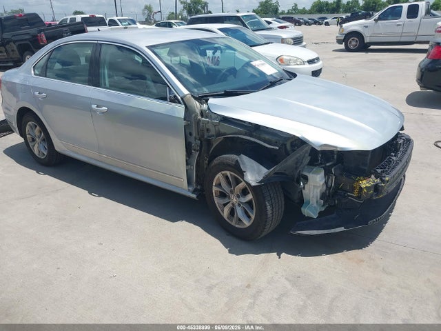 Volkswagen Passat 1.8t S 2017 1VWAT7A32HC056171 zdjęcie główne