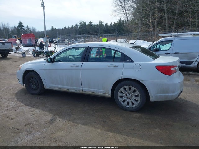 2014 Chrysler 200 Lx მანქანა იყიდება აუქციონზე, vin: 1C3CCBAB7EN145308, აუქციონის ნომერი: 45338955
