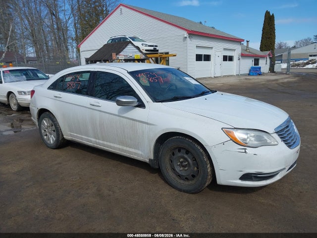 2014 Chrysler 200 Lx მანქანა იყიდება აუქციონზე, vin: 1C3CCBAB7EN145308, აუქციონის ნომერი: 45338955