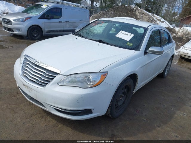 2014 Chrysler 200 Lx მანქანა იყიდება აუქციონზე, vin: 1C3CCBAB7EN145308, აუქციონის ნომერი: 45338955