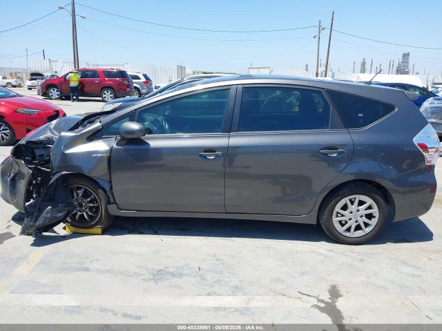 45338961 :رقم المزاد ، JTDZN3EU8EJ015143 vin ، 2014 Toyota Prius V Three مزاد بيع