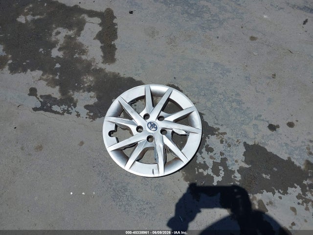 45338961 :رقم المزاد ، JTDZN3EU8EJ015143 vin ، 2014 Toyota Prius V Three مزاد بيع