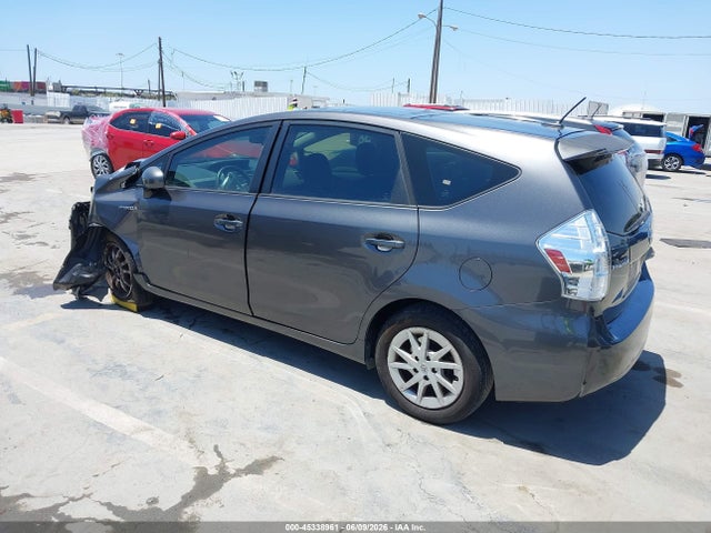 45338961 :رقم المزاد ، JTDZN3EU8EJ015143 vin ، 2014 Toyota Prius V Three مزاد بيع