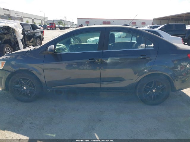 2015 Chevrolet Sonic Lt Auto მანქანა იყიდება აუქციონზე, vin: 1G1JC5SG8F4200928, აუქციონის ნომერი: 45338987