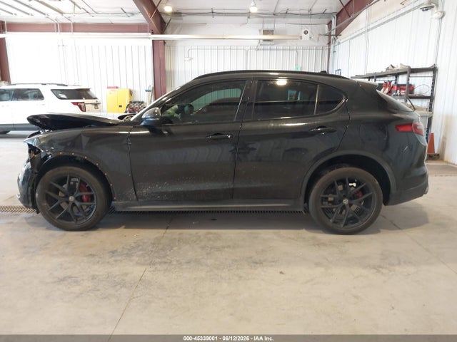 ZASFAKNN5J7B98677 Alfa Romeo Stelvio Ti Sport Awd