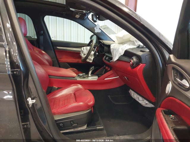 ZASFAKNN5J7B98677 Alfa Romeo Stelvio Ti Sport Awd