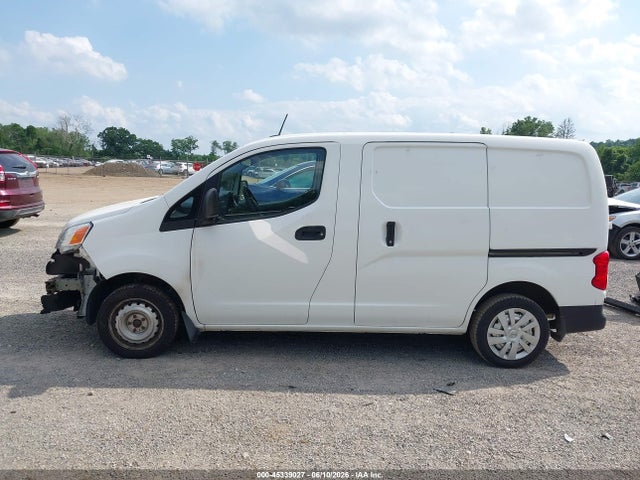 2015 Nissan Nv200 Sv მანქანა იყიდება აუქციონზე, vin: 3N6CM0KN3FK729781, აუქციონის ნომერი: 45339027