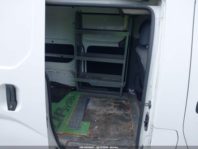 2015 Nissan Nv200 Sv მანქანა იყიდება აუქციონზე, vin: 3N6CM0KN3FK729781, აუქციონის ნომერი: 45339027