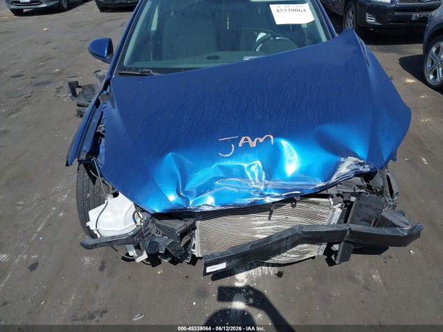 Hyundai ELANTRA SEL 2018 5NPD84LF5JH332070 Image 10