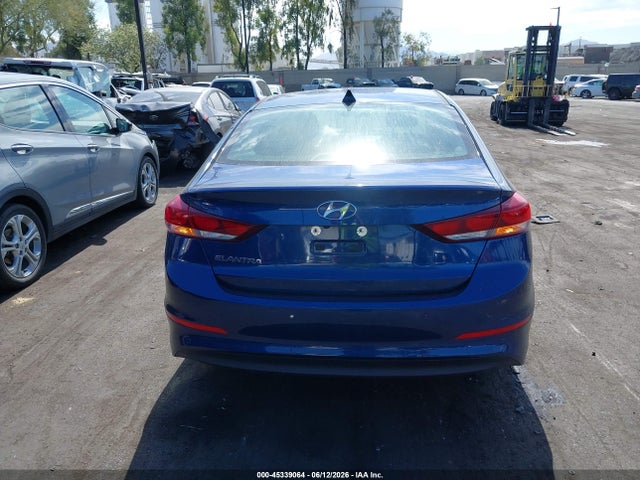 Hyundai ELANTRA SEL 2018 5NPD84LF5JH332070 Image 17