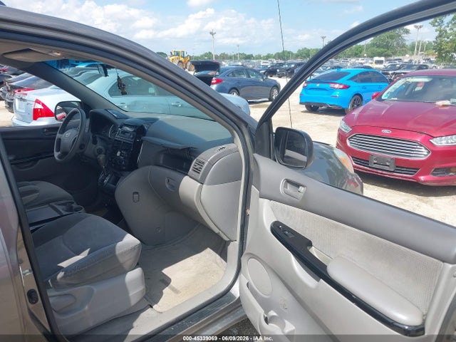 2004 Toyota Sienna Le მანქანა იყიდება აუქციონზე, vin: 5TDZA23CX4S042040, აუქციონის ნომერი: 45339069