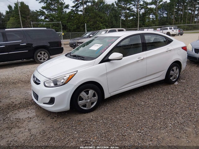 Hyundai ACCENT SE 2017 KMHCT4AE0HU212578 Image 2