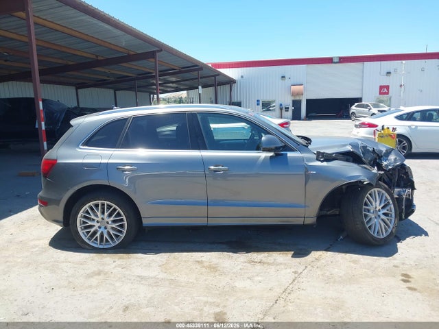 Audi Q5 2.0t Premium 2017 WA1M2AFP8HA049193 Image 13
