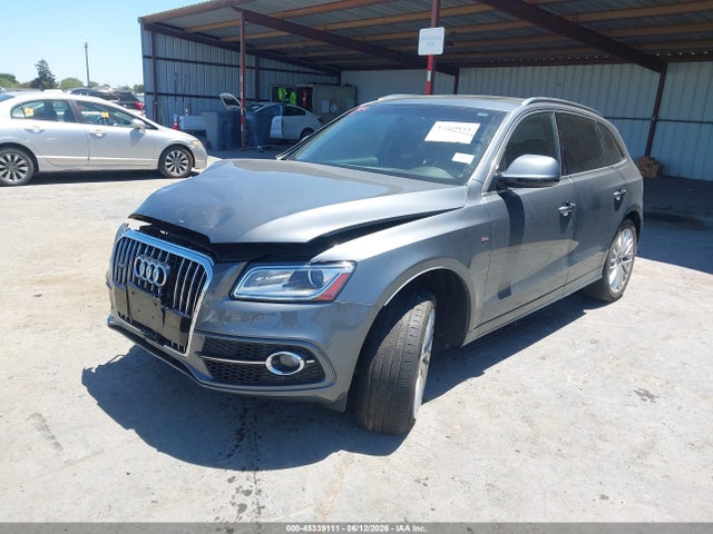 Audi Q5 2.0t Premium 2017 WA1M2AFP8HA049193 Image 2