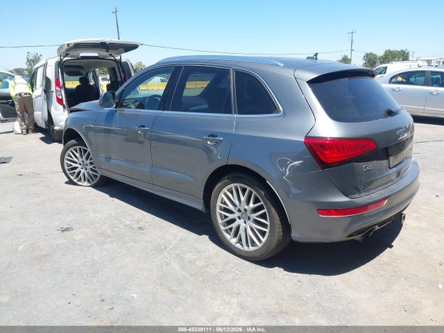 Audi Q5 2.0t Premium 2017 WA1M2AFP8HA049193 Image 3