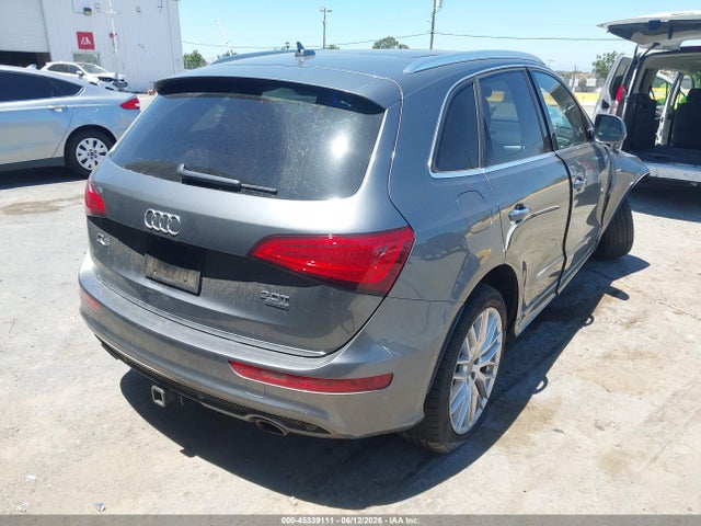 Audi Q5 2.0t Premium 2017 WA1M2AFP8HA049193 Image 4