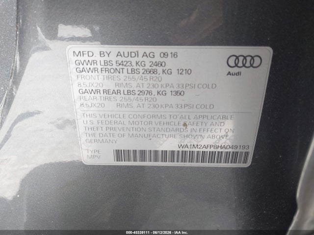 Audi Q5 2.0t Premium 2017 WA1M2AFP8HA049193 Image 9