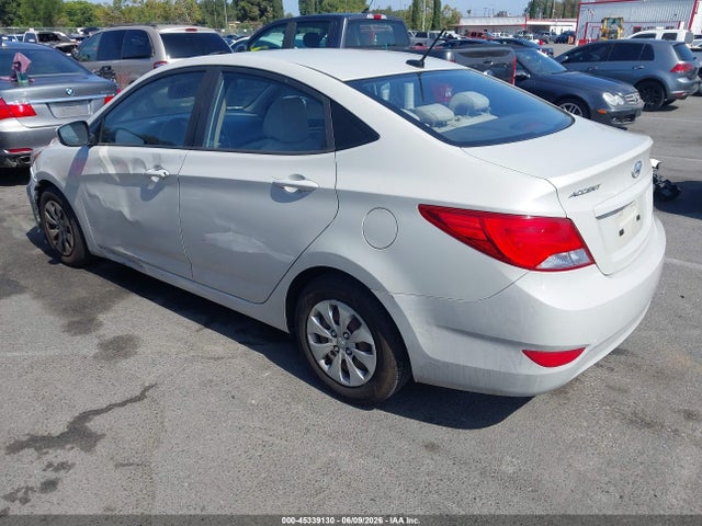 2016 Hyundai Accent Se მანქანა იყიდება აუქციონზე, vin: KMHCT4AE0GU107358, აუქციონის ნომერი: 45339130