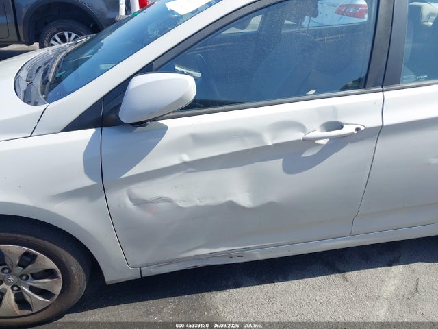 2016 Hyundai Accent Se მანქანა იყიდება აუქციონზე, vin: KMHCT4AE0GU107358, აუქციონის ნომერი: 45339130
