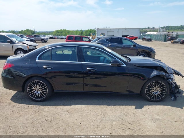 45339137 :رقم المزاد ، W1KAF4HB3NR041568 vin ، 2022 Mercedes-benz C 300 4matic مزاد بيع
