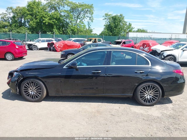 45339137 :رقم المزاد ، W1KAF4HB3NR041568 vin ، 2022 Mercedes-benz C 300 4matic مزاد بيع