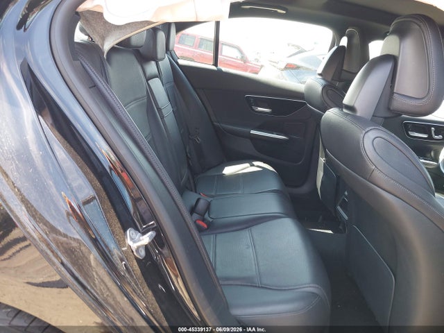 45339137 :رقم المزاد ، W1KAF4HB3NR041568 vin ، 2022 Mercedes-benz C 300 4matic مزاد بيع