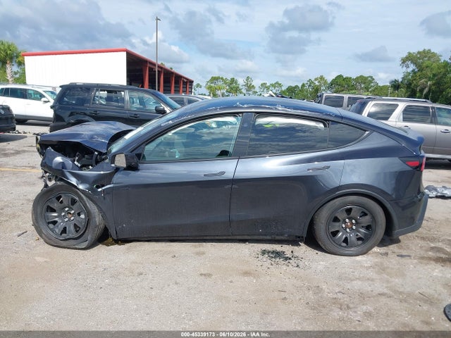 2026 Tesla Model Y მანქანა იყიდება აუქციონზე, vin: 7SAYGDED0TA606146, აუქციონის ნომერი: 45339173