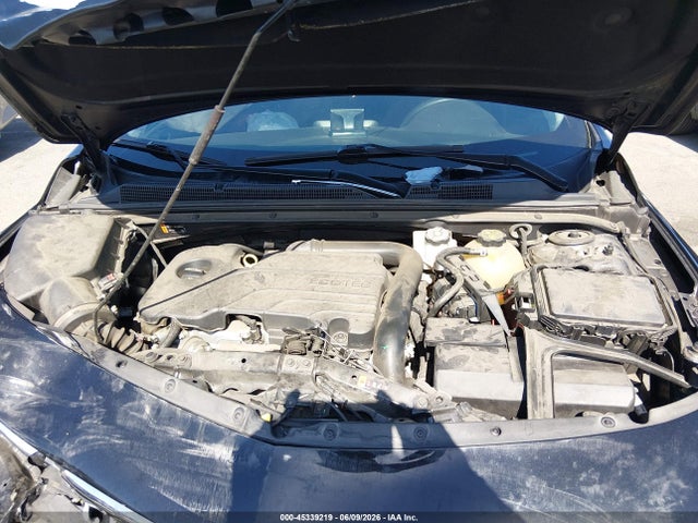 1G1ZG5ST7PF123043 Chevrolet Malibu Fwd Rs