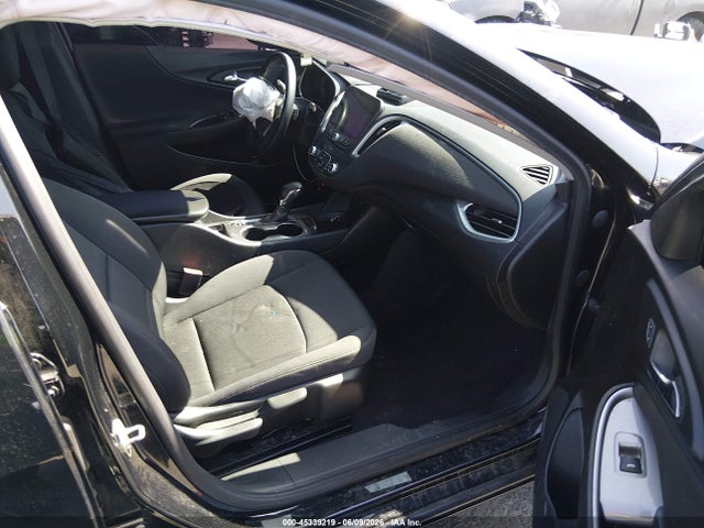 1G1ZG5ST7PF123043 Chevrolet Malibu Fwd Rs