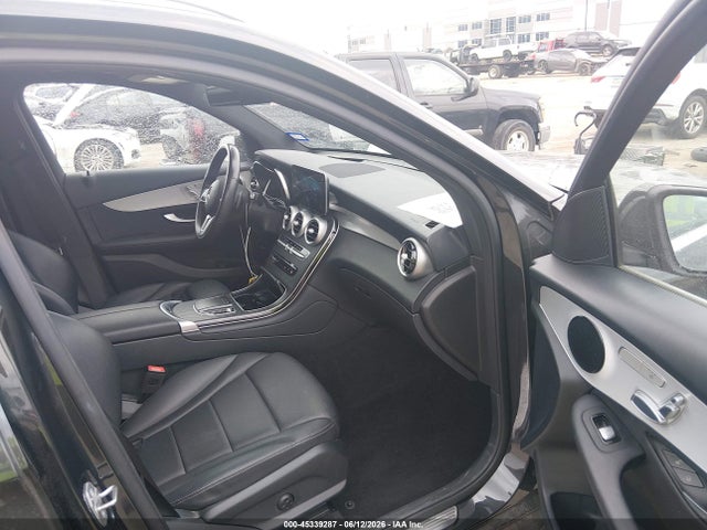 2021 Mercedes-benz Glc 300 Suv მანქანა იყიდება აუქციონზე, vin: W1N0G8DB1MF920589, აუქციონის ნომერი: 45339287