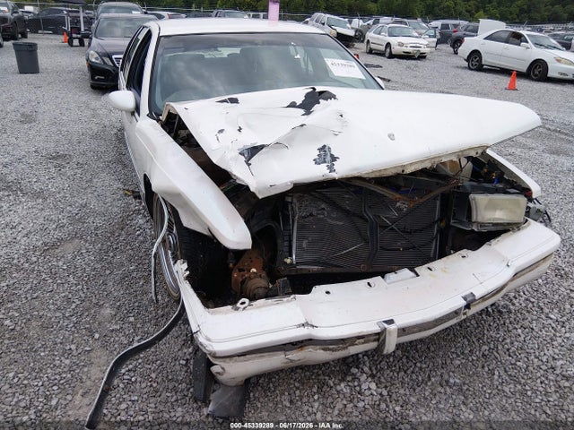 45339289 :رقم المزاد ، 1G4BN5373NR468318 vin ، 1992 Buick Roadmaster مزاد بيع