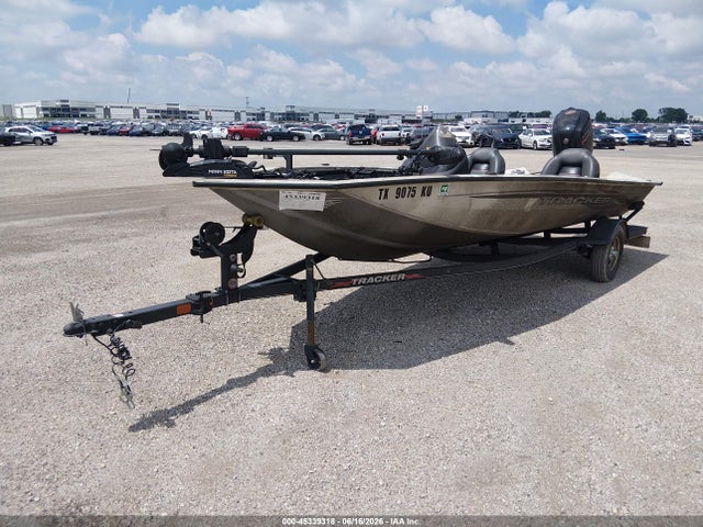 45339318 :رقم المزاد ، BUJ64488G223 vin ، 2023 Tracker 190 Tx Pro Team مزاد بيع