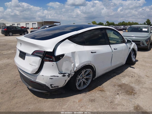 Продаж на аукціоні авто 2024 Tesla Model Y Long Range Dual Motor All-wheel Drive, vin: 7SAYGDEE3RA282370, номер лоту: 45339331