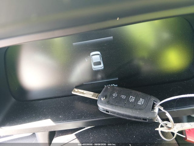 KMHLL4DG9SU859212 Hyundai ELANTRA SE