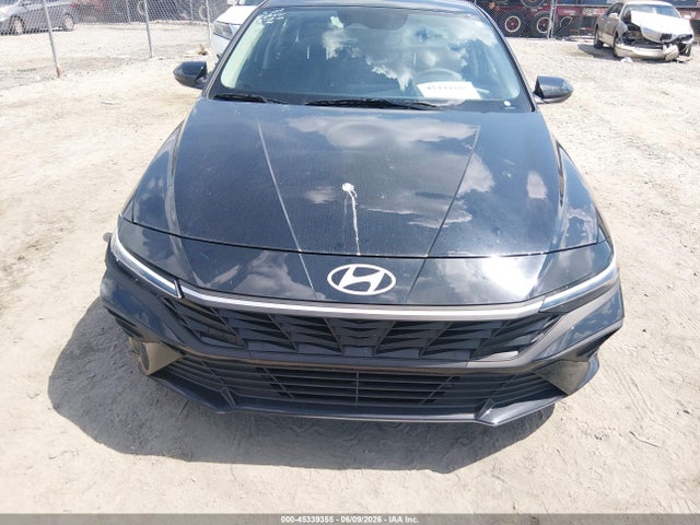 KMHLL4DG9SU859212 Hyundai ELANTRA SE