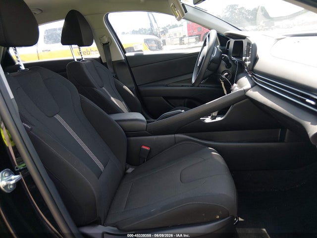 KMHLL4DG9SU859212 Hyundai ELANTRA SE