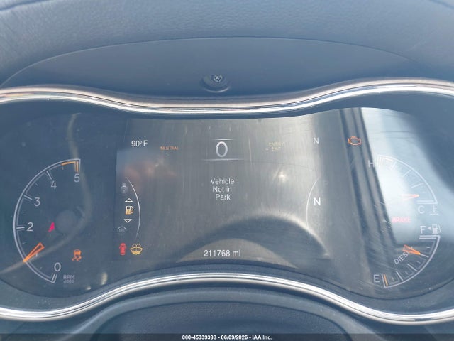 Продаж на аукціоні авто 2015 Jeep Grand Cherokee Summit, vin: 1C4RJFJM3FC210947, номер лоту: 45339398