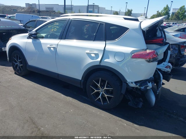 Toyota RAV4 SE 2016 JTMJFREV2GJ072267 Image 3