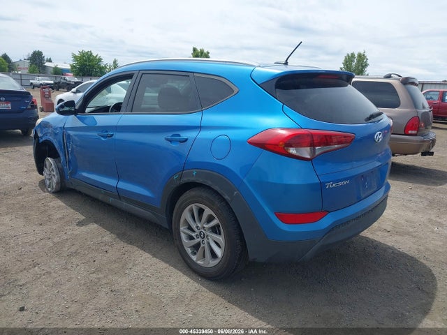 KM8J3CA45GU088282 Hyundai TUCSON SE