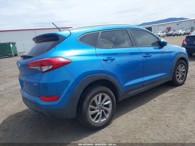 KM8J3CA45GU088282 Hyundai TUCSON SE