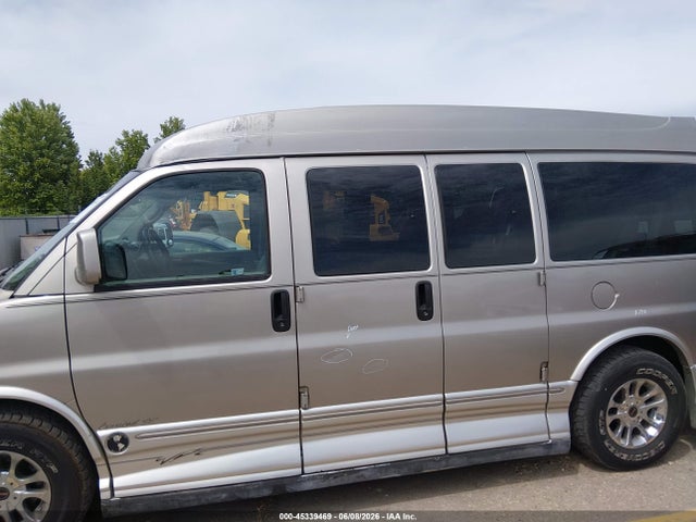 45339469 :رقم المزاد ، 1GDFG15T641133582 vin ، 2004 Gmc Savana Upfitter مزاد بيع