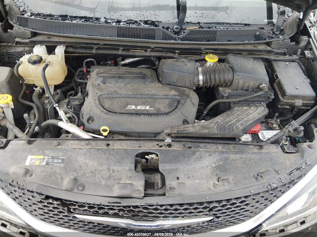 Aukcja sprzedaży 2018 Chrysler Pacifica Touring L, vin: 2C4RC1BG6JR204033, numer aukcji: 45339527