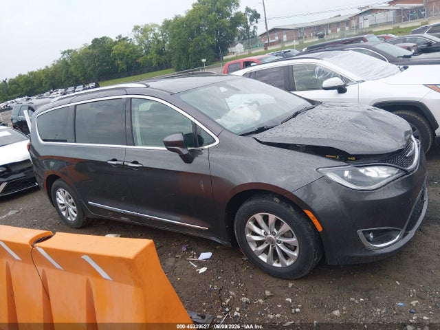 Aukcja sprzedaży 2018 Chrysler Pacifica Touring L, vin: 2C4RC1BG6JR204033, numer aukcji: 45339527