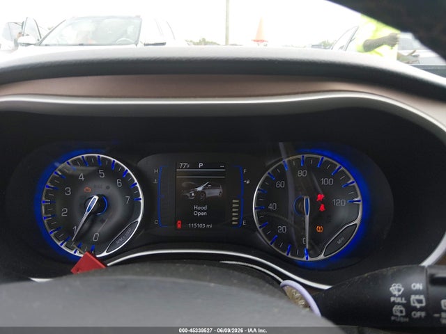 Aukcja sprzedaży 2018 Chrysler Pacifica Touring L, vin: 2C4RC1BG6JR204033, numer aukcji: 45339527